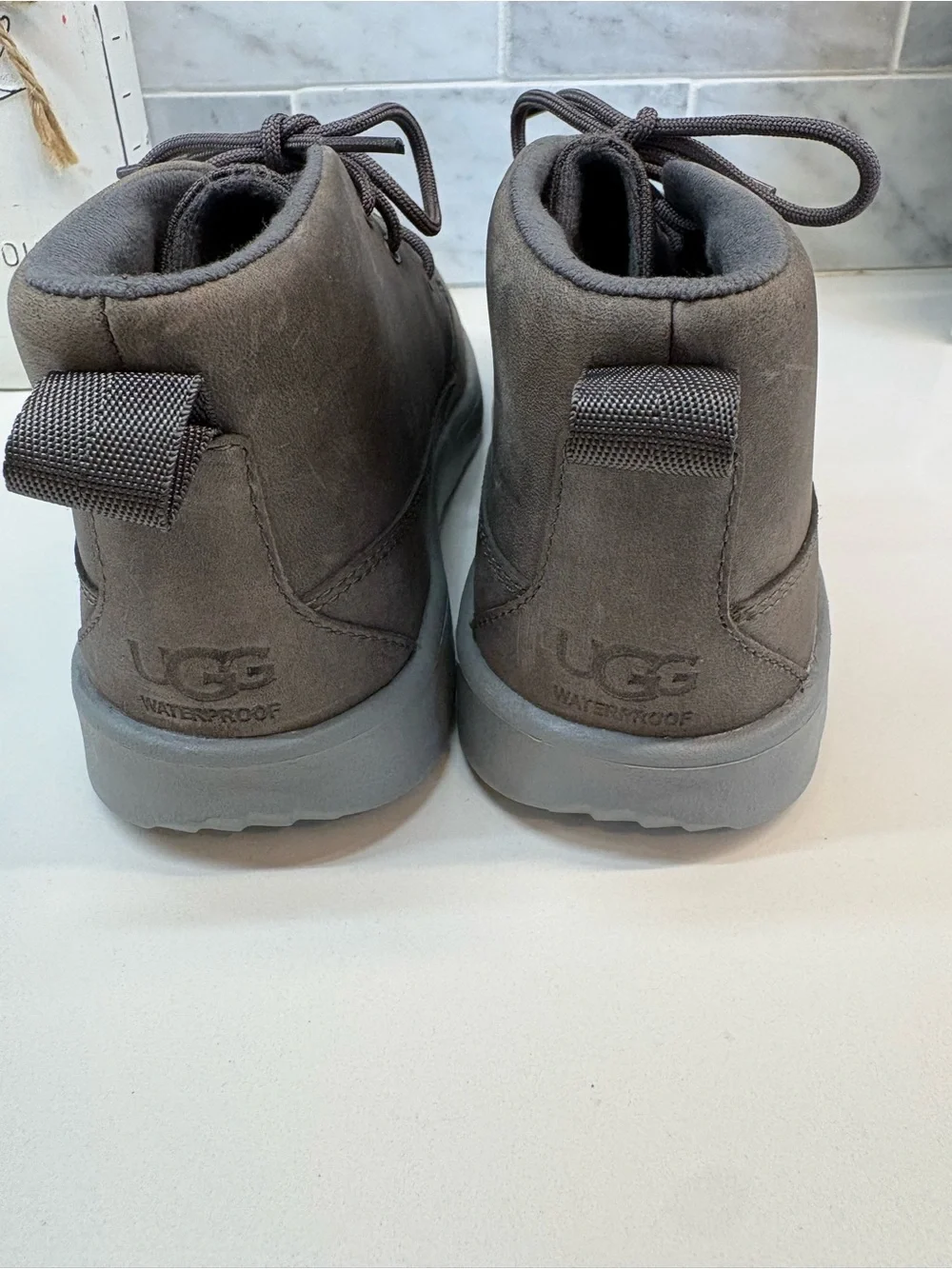N/A ugg treadlite
